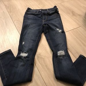 Hollister Jean